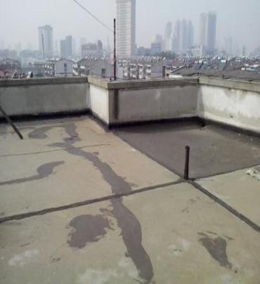 永州市漏水维修 楼顶漏水是什么原因，楼顶漏水维修方法是什么?